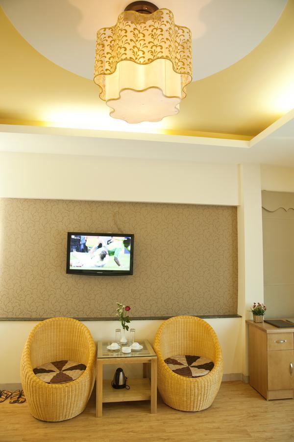 Venus Hotel Ha Noi Hanoi Esterno foto